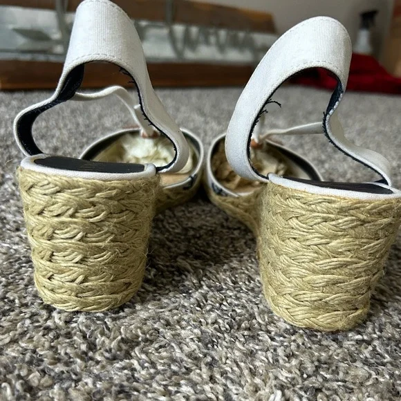 Lauren Ralph Lauren Coastal Nautical white/blue anchor straw heels size 11B - Picture 4 of 8